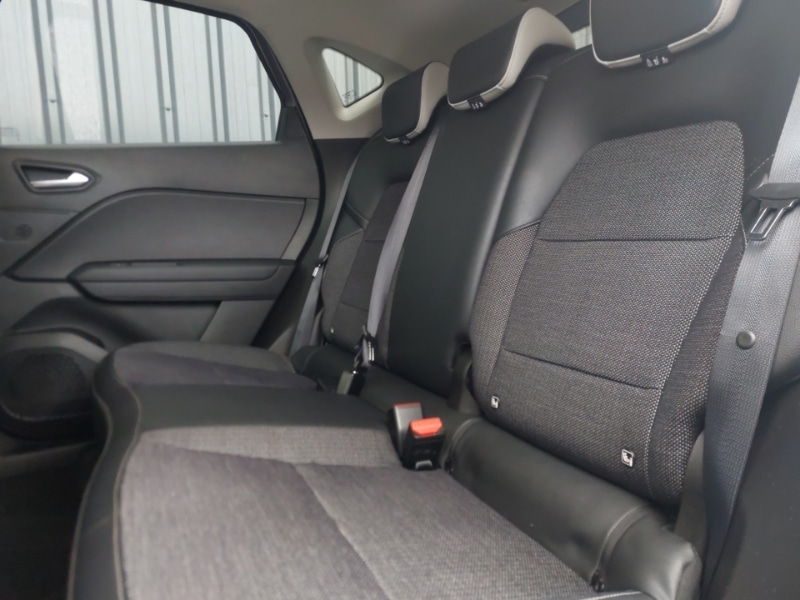 Used Renault Captur 2021 for sale - 76493207: Photo 6