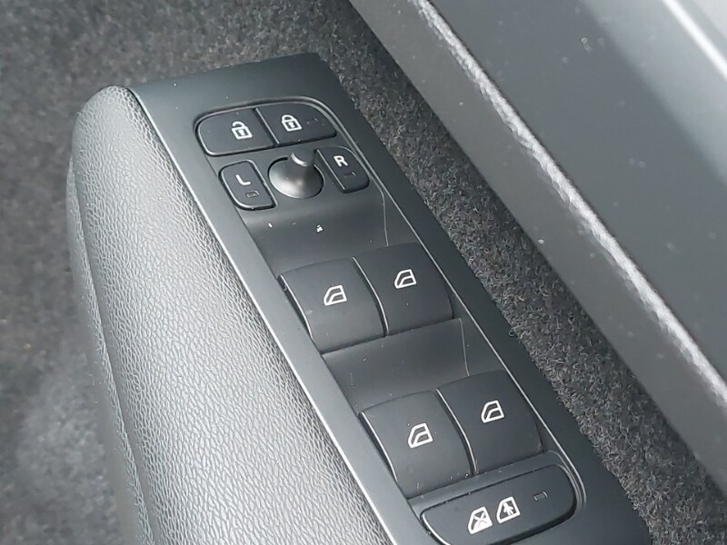 Used Volvo XC40 2023 for sale - 77556246: Photo 13