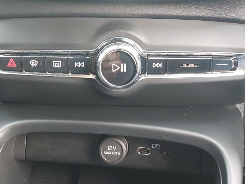 Used Volvo XC40 2023 for sale - 77556246: Photo 18