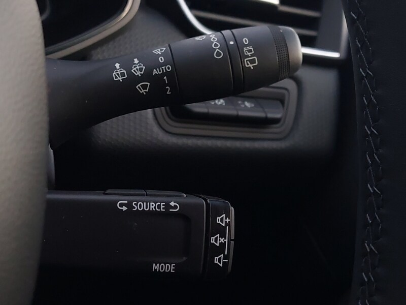 Used Renault Clio 2022 for sale - 76630538: Photo 19