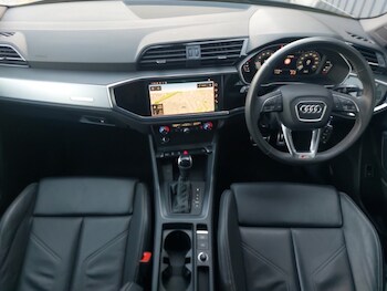 Used Audi Q3 2024 for sale - 77209410: Photo