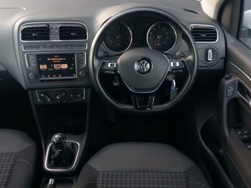 Used Volkswagen Polo 2017 for sale - 77213985: Photo 7