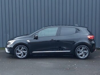 Used Renault Clio 2023 for sale - 76983553: Photo