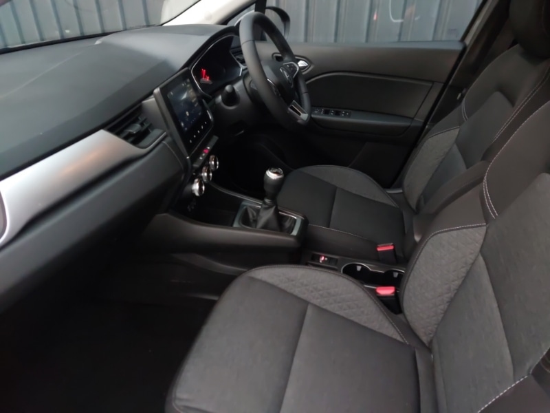 Used Renault Captur 2022 for sale - 77162579: Photo 5