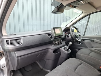 Used Renault Trafic 2024 for sale - 79505572: Photo