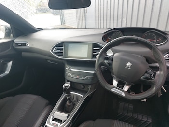 Used Peugeot 308 2020 for sale - 78230300: Photo