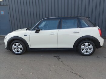 Used MINI Hatch 2019 for sale - 78113736: Photo