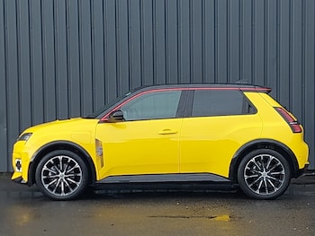 Used Renault 5 2025 for sale - 76135019: Photo