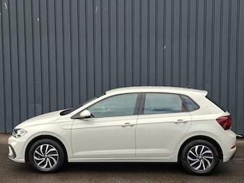 Used Volkswagen Polo 2024 for sale - 79343330: Photo