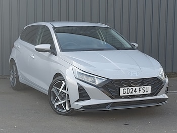 Used Hyundai i20 2024 for sale - 77969369: Photo