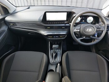 Used Hyundai i20 2024 for sale - 77969369: Photo