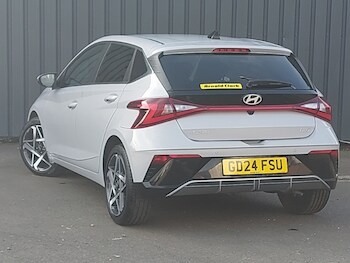 Used Hyundai i20 2024 for sale - 77969369: Photo