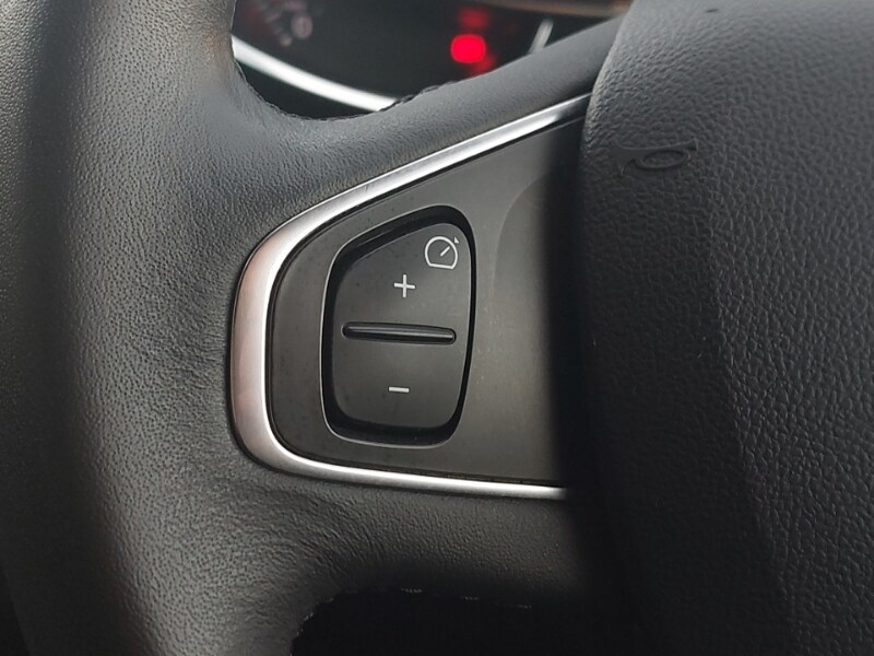 Used Renault Clio 2016 for sale - 76726334: Photo 17