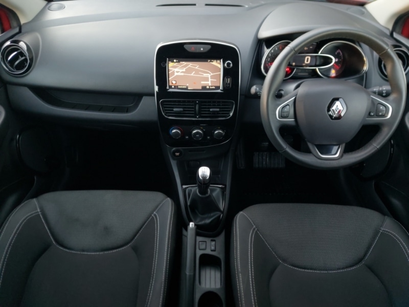 Used Renault Clio 2016 for sale - 76726334: Photo 2