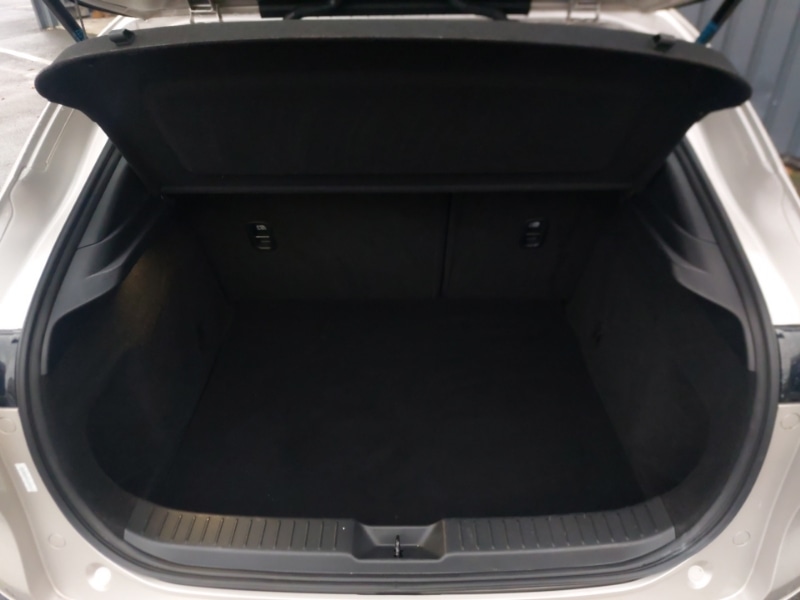 Used Mazda CX-30 2023 for sale - 76264832: Photo 8