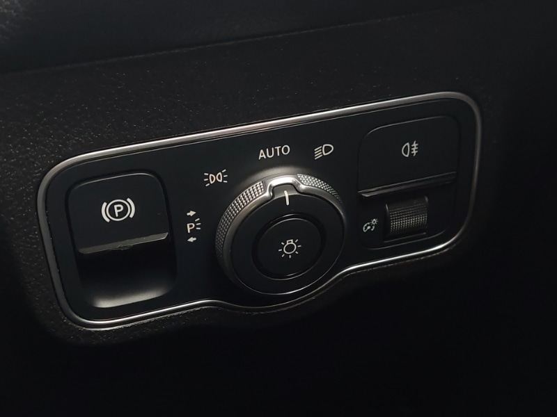 Used Mercedes-Benz GLB 2024 for sale - 76613936: Photo 18