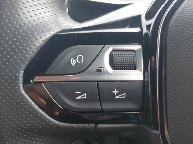 Used Peugeot 2008 2022 for sale - 78151547: Photo 13