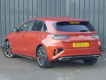 Used Kia Ceed 2022 for sale - 77105652: Photo