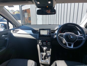 Used Renault Captur 2023 for sale - 78440239: Photo