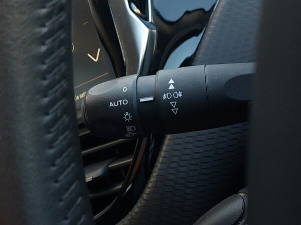 Used Peugeot 2008 2019 for sale - 76098972: Photo 19