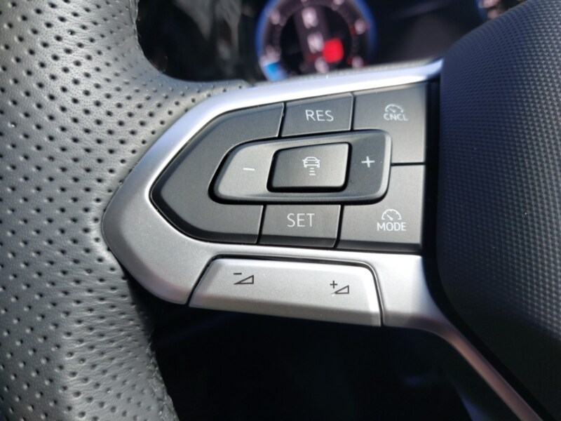 Used Volkswagen Golf 2024 for sale - 76325781: Photo 17