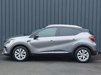 Used Renault Captur 2020 for sale - 77536785: Photo