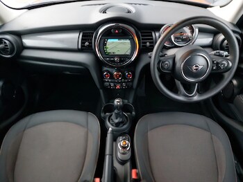 Used MINI Hatch 2019 for sale - 78169846: Photo