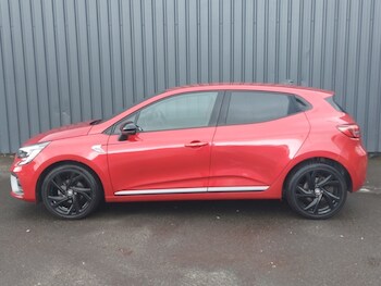 Used Renault Clio 2023 for sale - 77956738: Photo