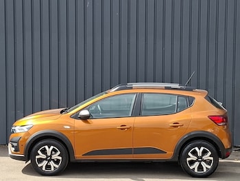 Used Dacia Sandero Stepway 2023 for sale - 79387150: Photo