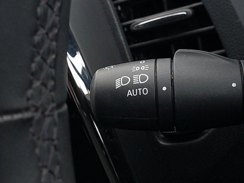 Used Renault Captur 2017 for sale - 77168832: Photo 18