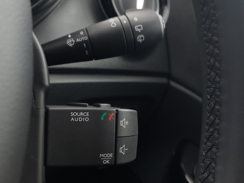 Used Renault Captur 2017 for sale - 77168832: Photo 19