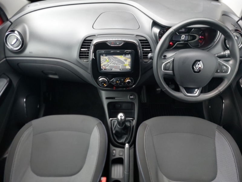 Used Renault Captur 2017 for sale - 77168832: Photo 2