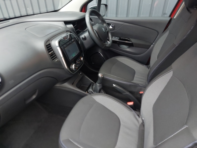 Used Renault Captur 2017 for sale - 77168832: Photo 5