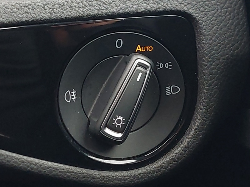 Used Volkswagen Golf 2019 for sale - 76450799: Photo 19