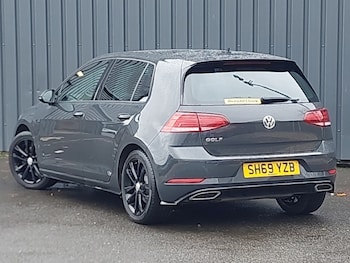 Used Volkswagen Golf 2019 for sale - 76450799: Photo