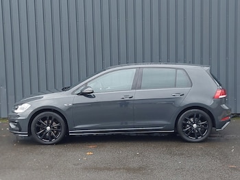 Used Volkswagen Golf 2019 for sale - 76450799: Photo