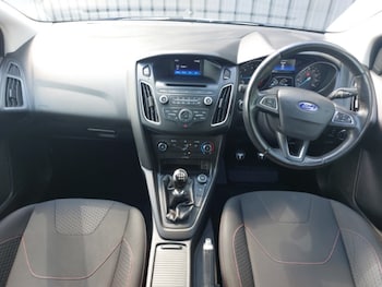 Used Ford Focus 2015 for sale - 78983712: Photo