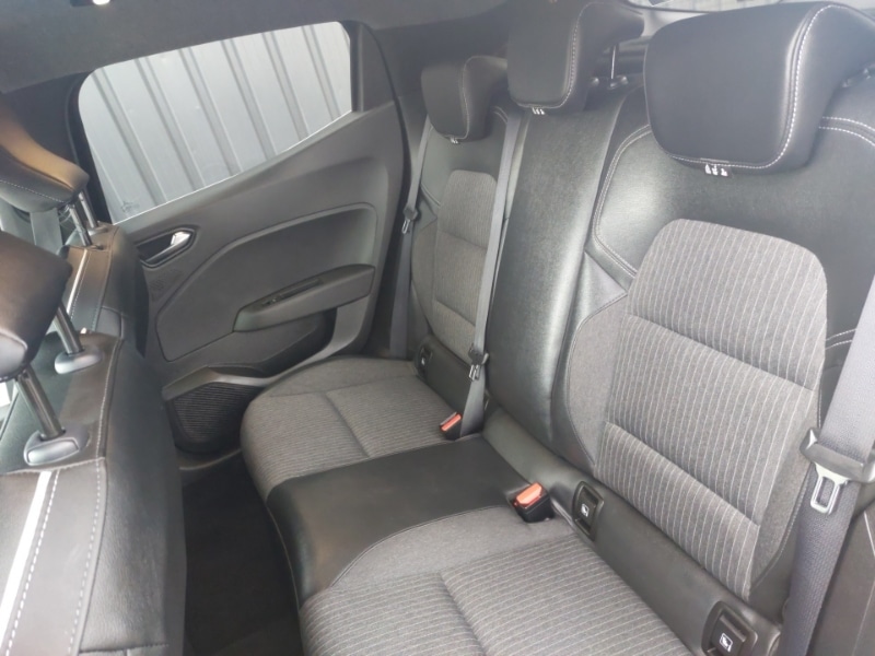 Used Renault Clio 2023 for sale - 78013640: Photo 6