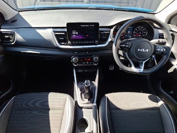 Used Kia Stonic 2022 for sale - 78368952: Photo