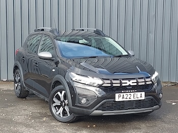 Used Dacia Sandero Stepway 2023 for sale - 78230303: Photo