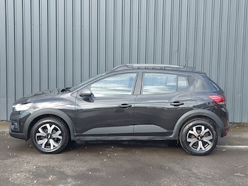 Used Dacia Sandero Stepway 2023 for sale - 78230303: Photo