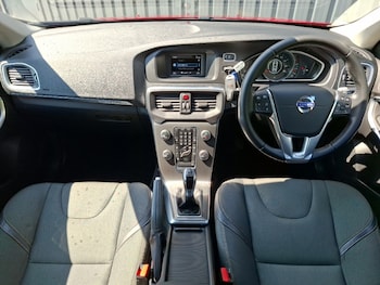 Used Volvo V40 2016 for sale - 79218627: Photo