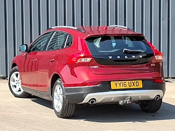 Used Volvo V40 2016 for sale - 79218627: Photo