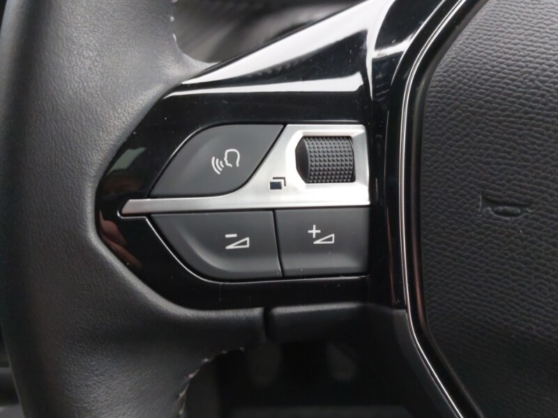 Used Peugeot 2008 2020 for sale - 77611126: Photo 16