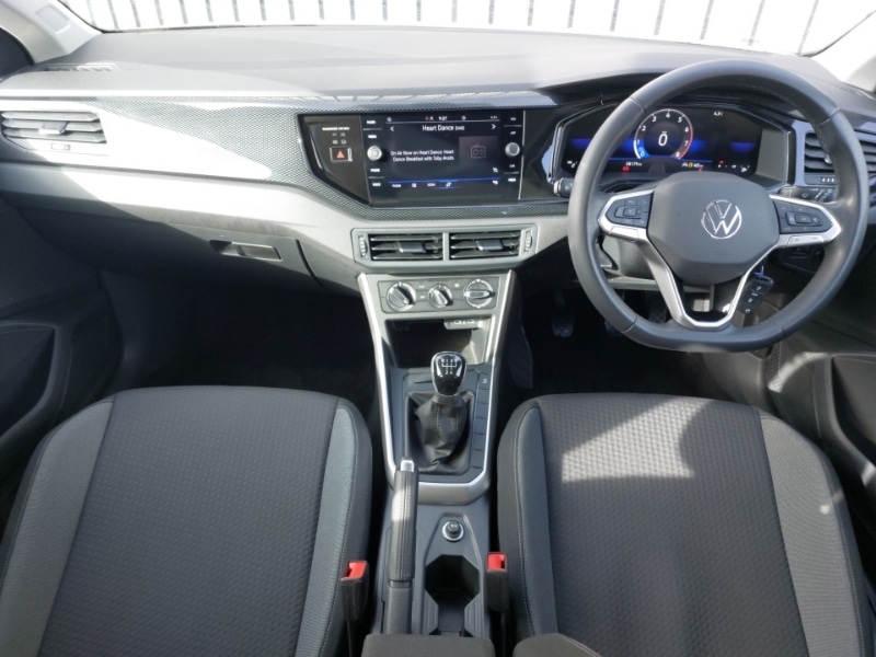 Used Volkswagen Polo 2024 for sale - 78013682: Photo 2