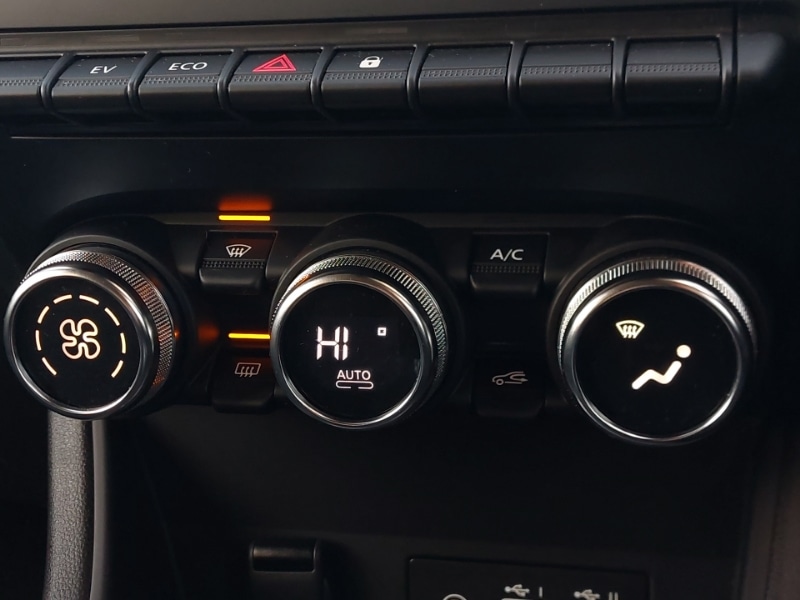 Used Renault Captur 2024 for sale - 76924940: Photo 15