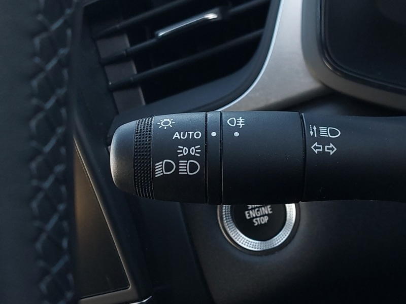 Used Renault Captur 2024 for sale - 76924940: Photo 19