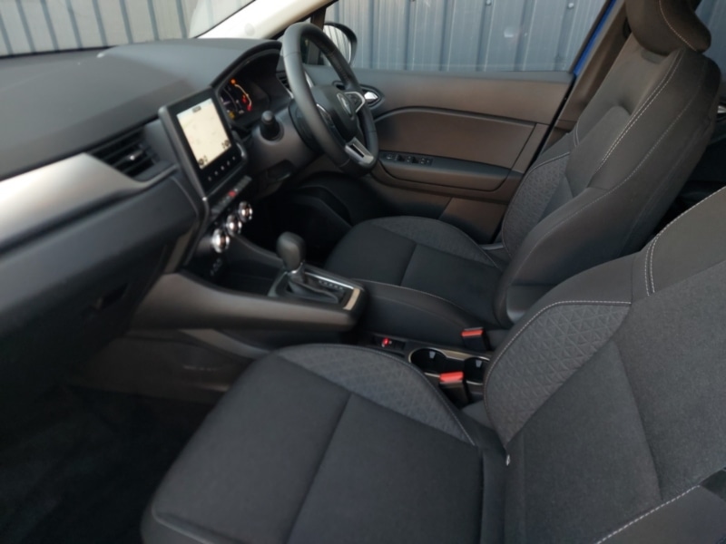 Used Renault Captur 2024 for sale - 76924940: Photo 5