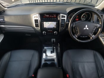 Used Mitsubishi Shogun 2017 for sale - 76556287: Photo