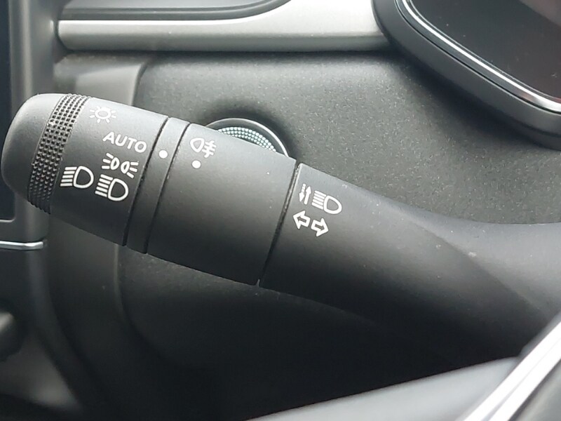 Used Renault Captur 2023 for sale - 77837885: Photo 16